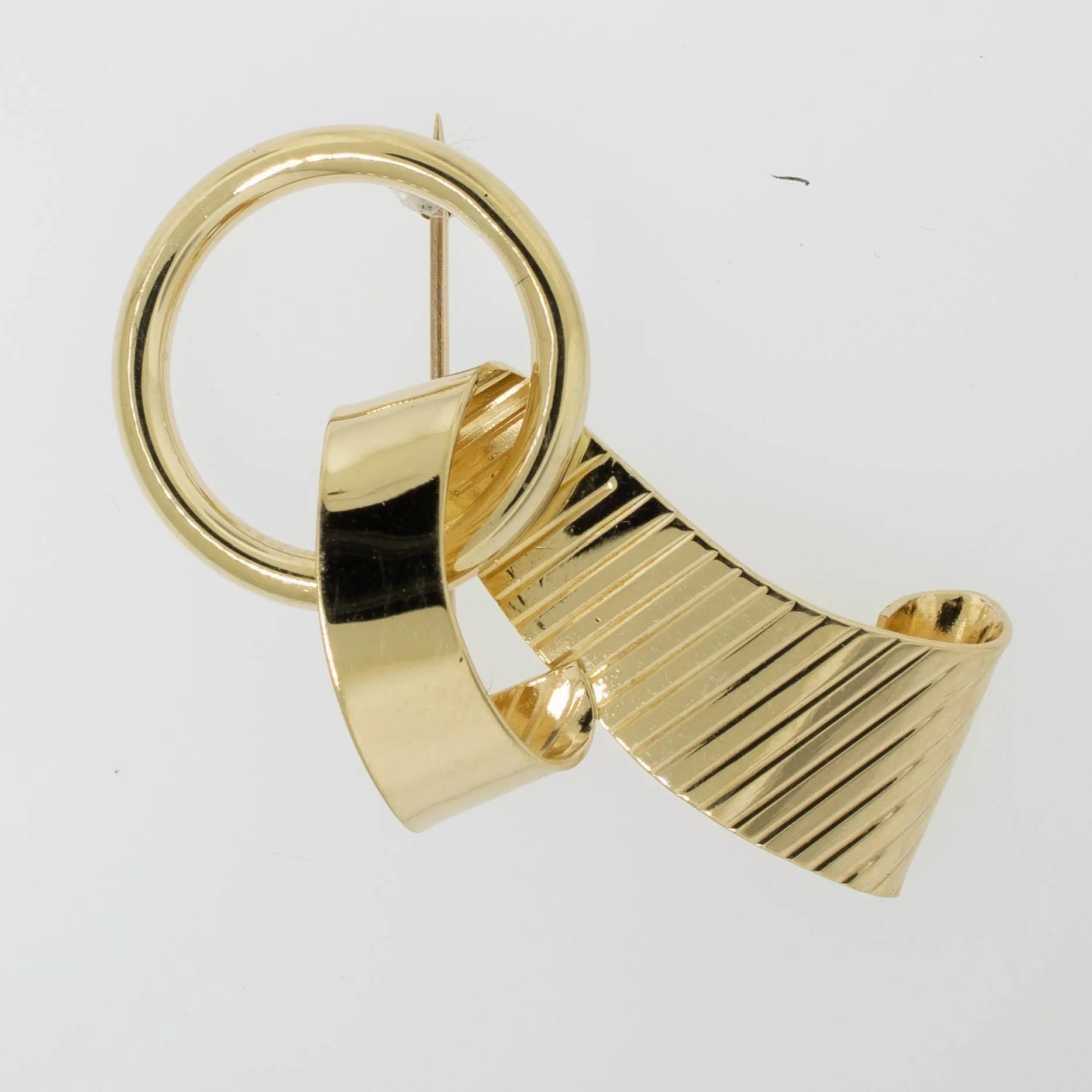 14K Yellow Gold Open Circle Ribbon Pin Preowned Jewelry