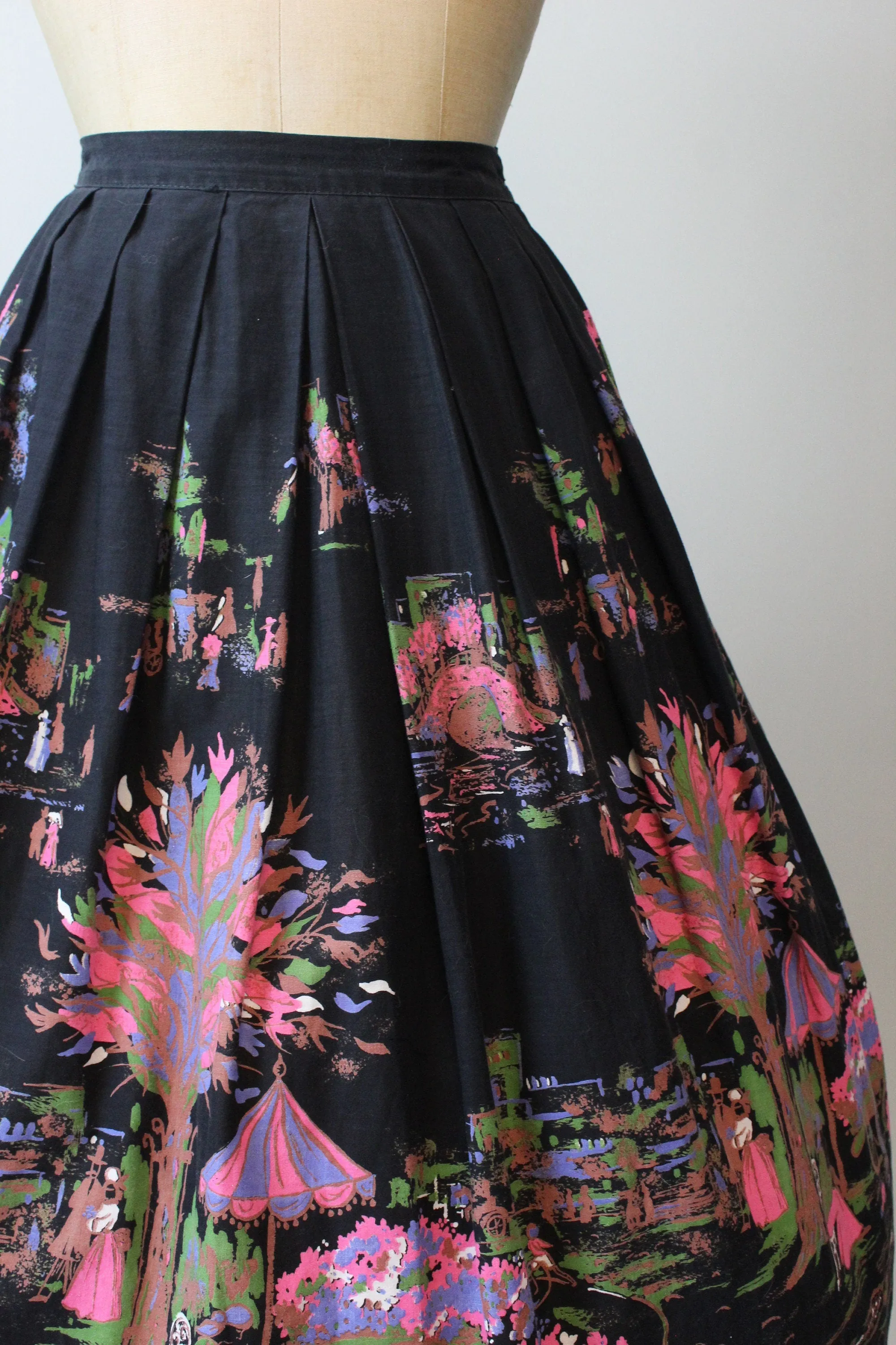 1950s CITY umbrella flower cart scene novelty print skirt small | new spring