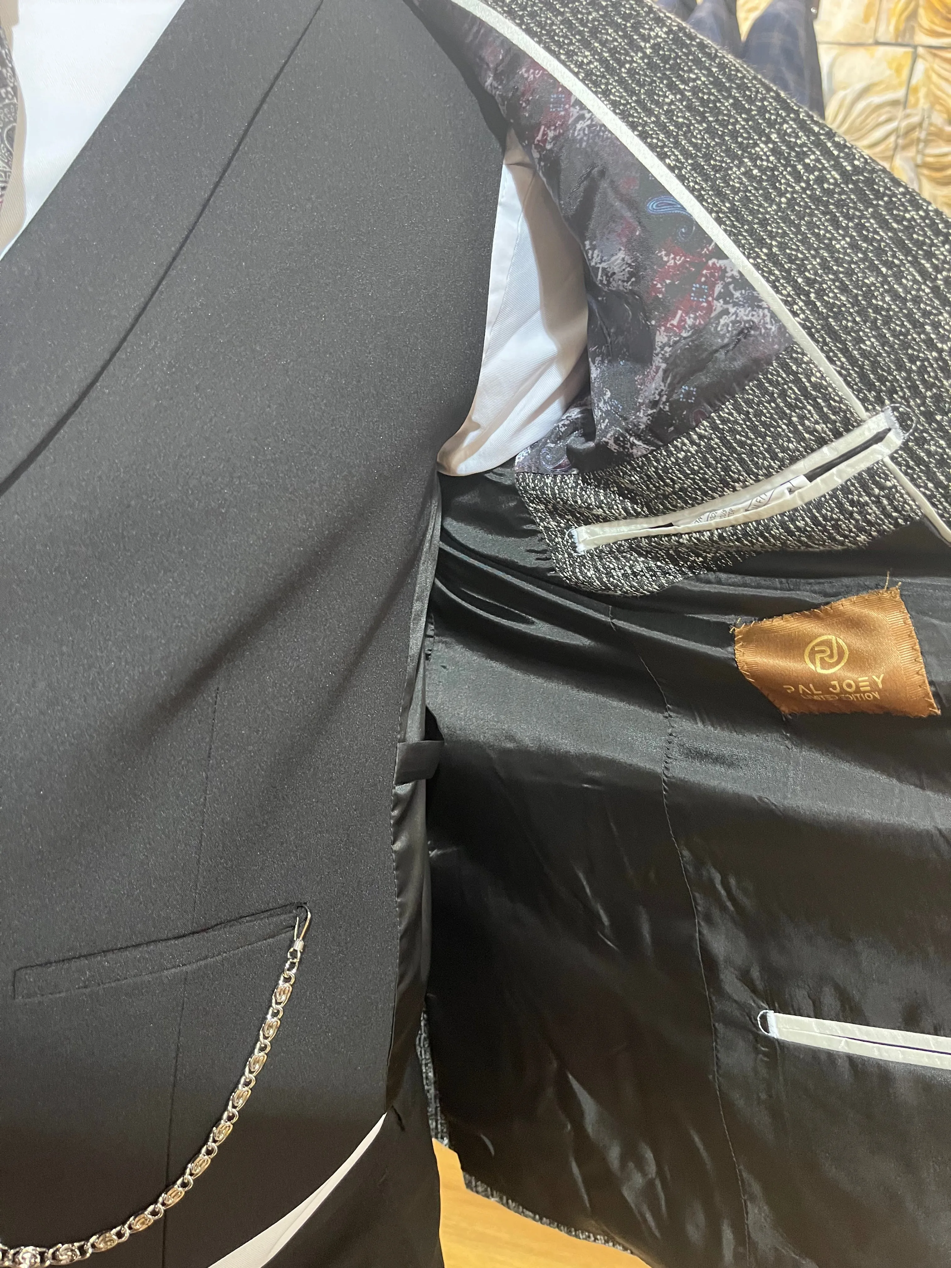 Berrugi - Black/White 3 Piece Suit