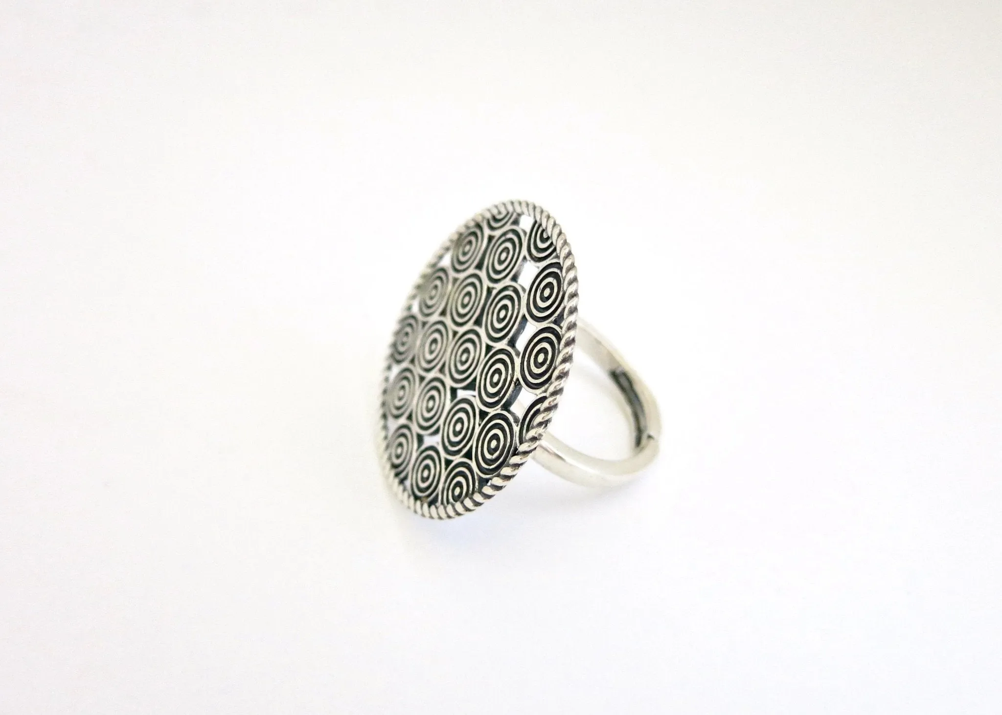 BOLANLE concentric circle pattern, statement ring