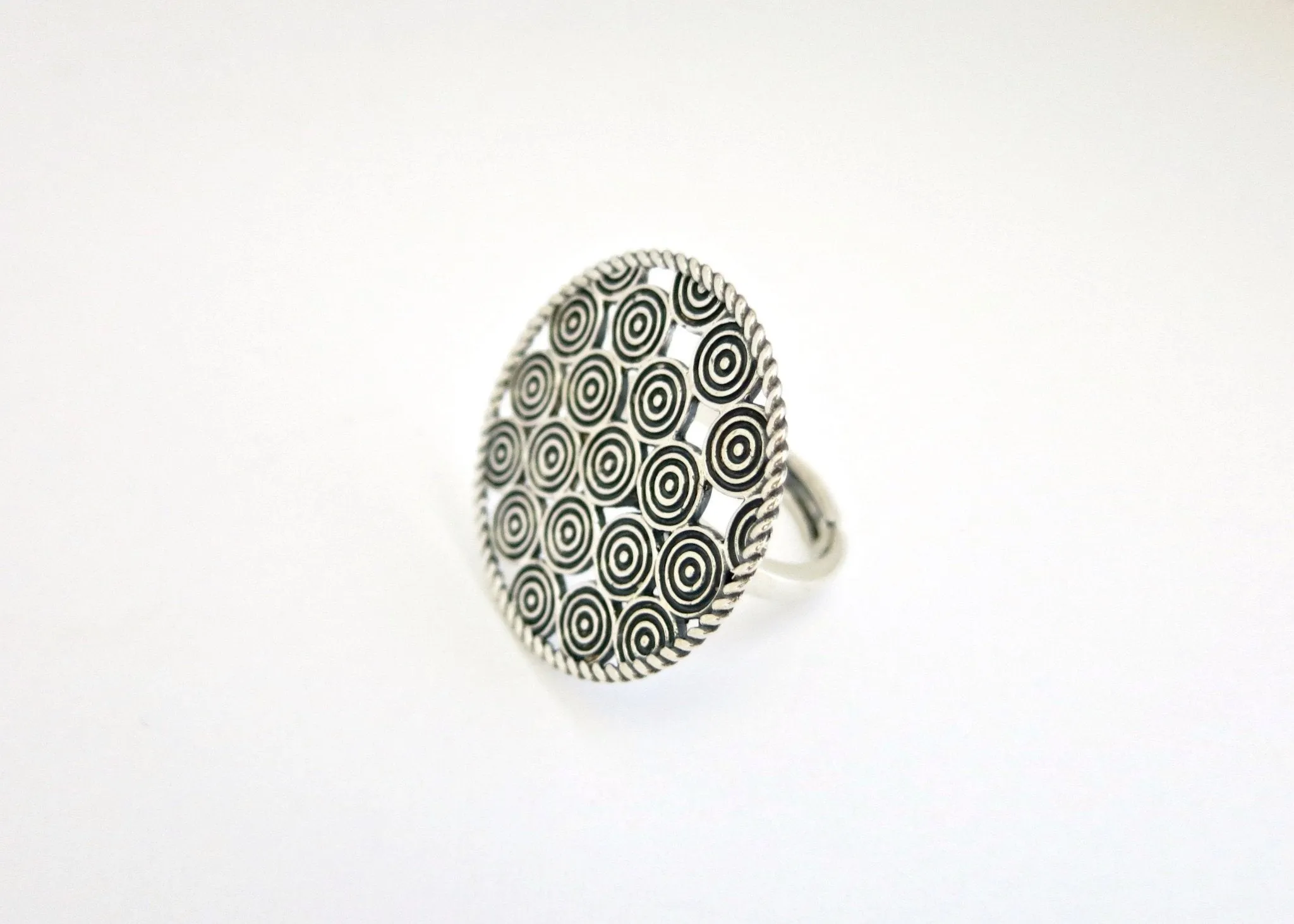 BOLANLE concentric circle pattern, statement ring