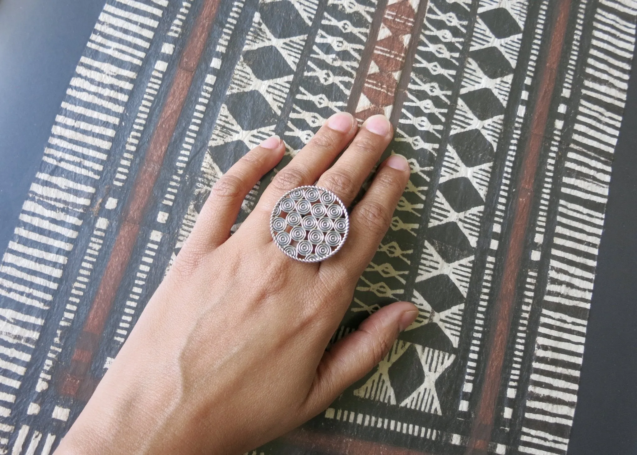 BOLANLE concentric circle pattern, statement ring
