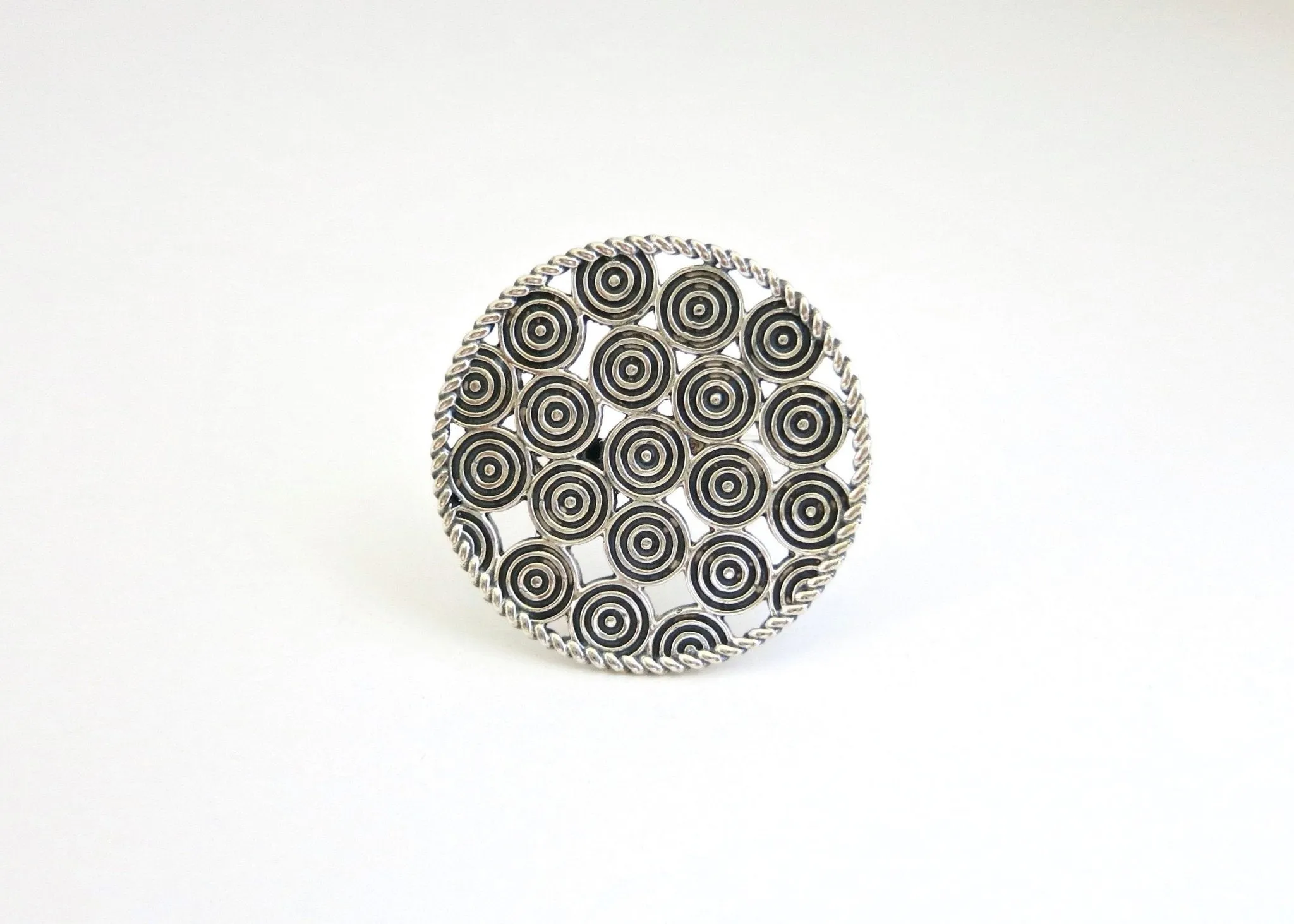BOLANLE concentric circle pattern, statement ring