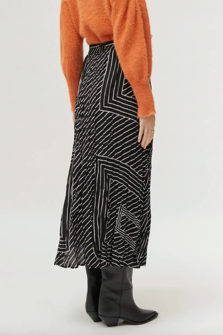 Celeste Skirt -- Black