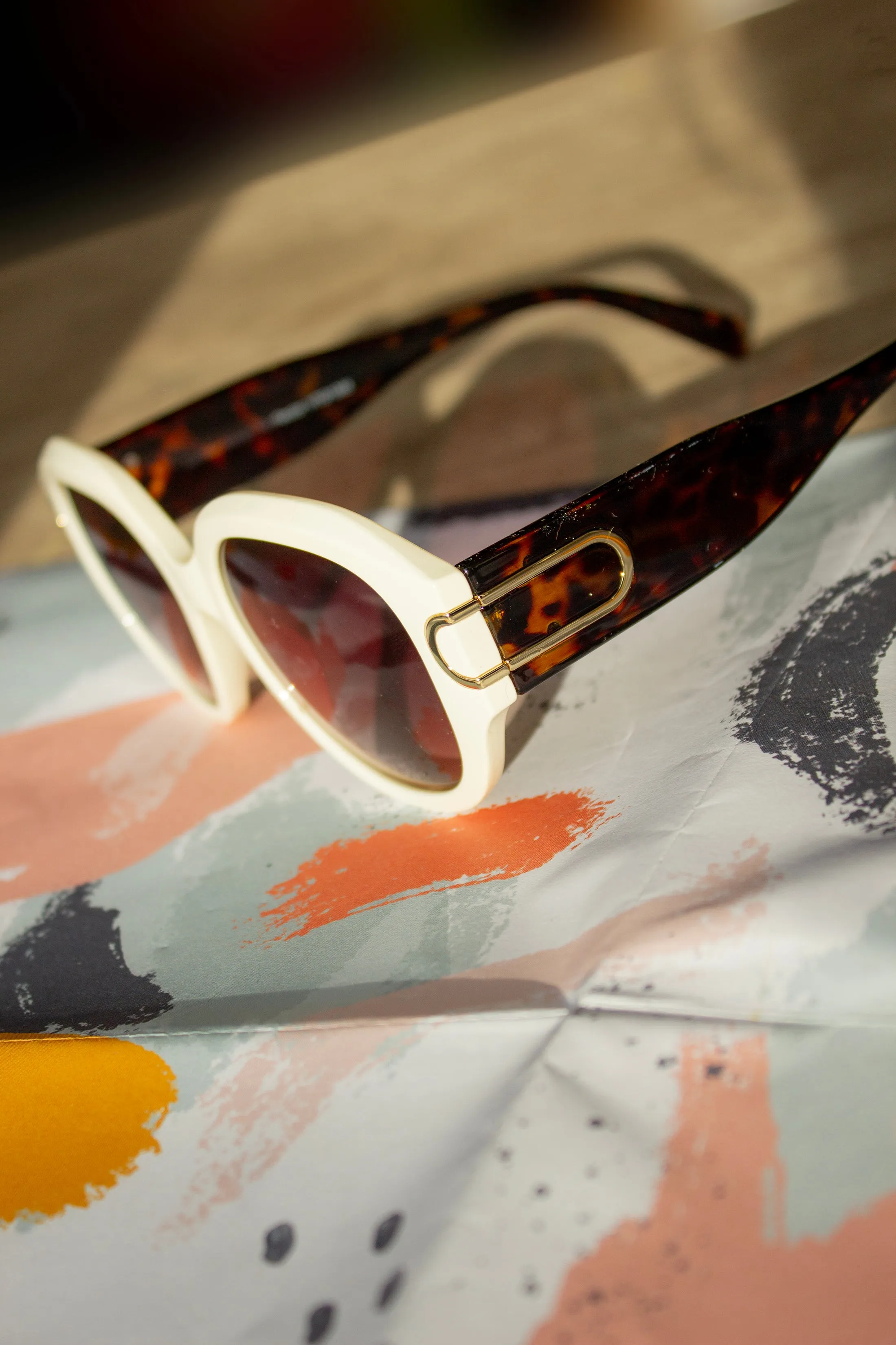 Circle Arm Detail Oversize Sunglasses
