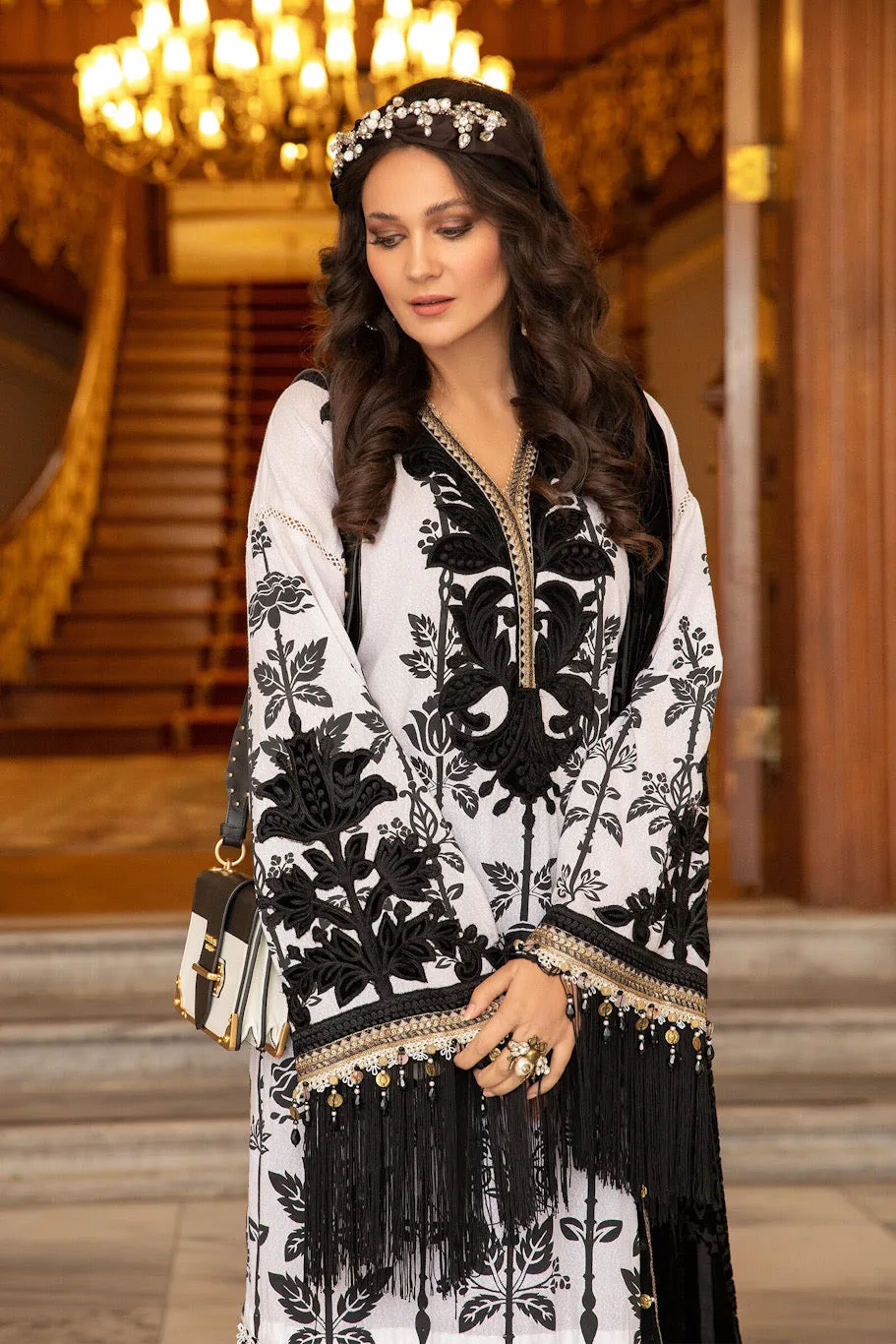 DL-902-Black and White | Maria B Winter Linen Unstitched Collection 2021 | Unstitched Embroidered Linen Suits