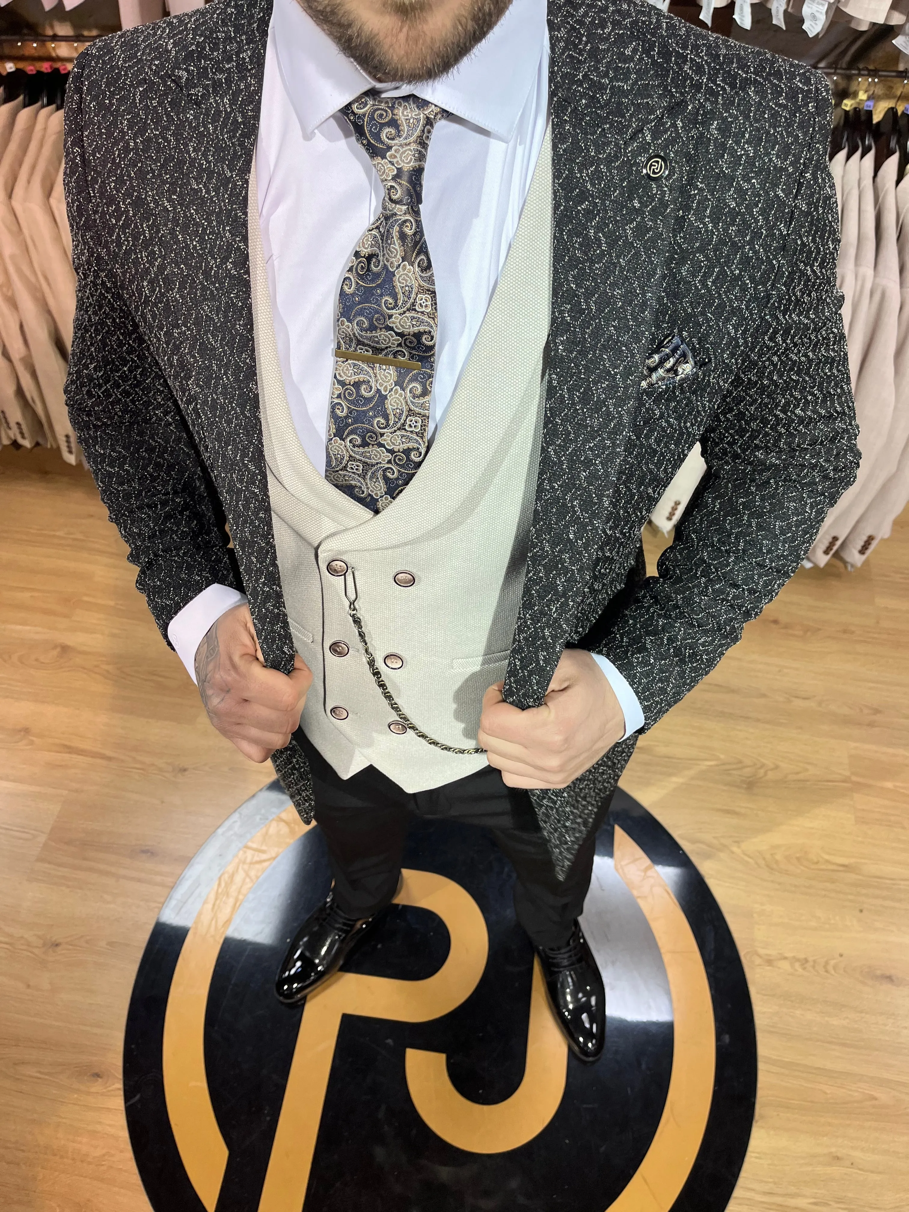 Dobey - Black/Light Beige 3 Piece Suit