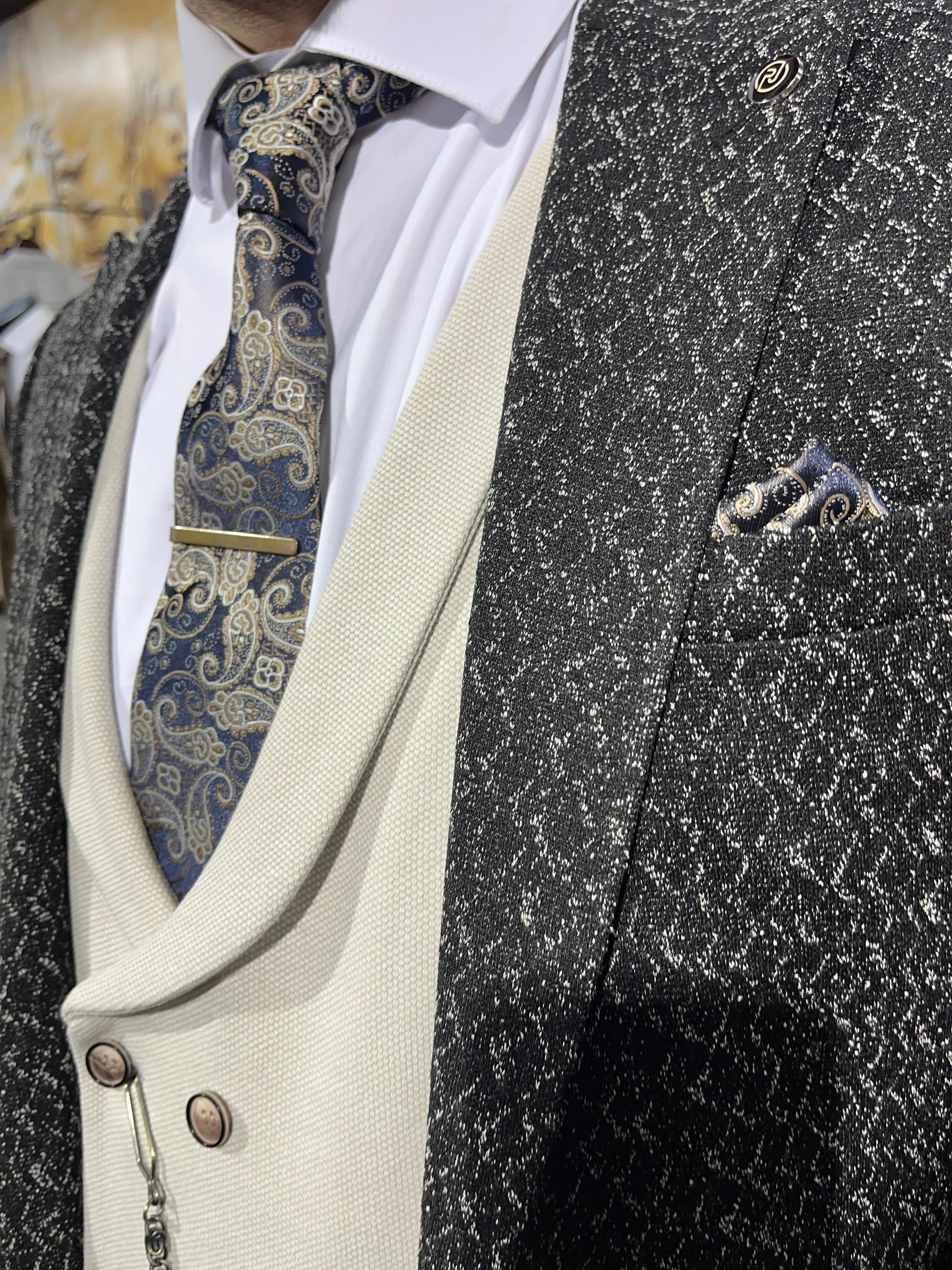 Dobey - Black/Light Beige 3 Piece Suit