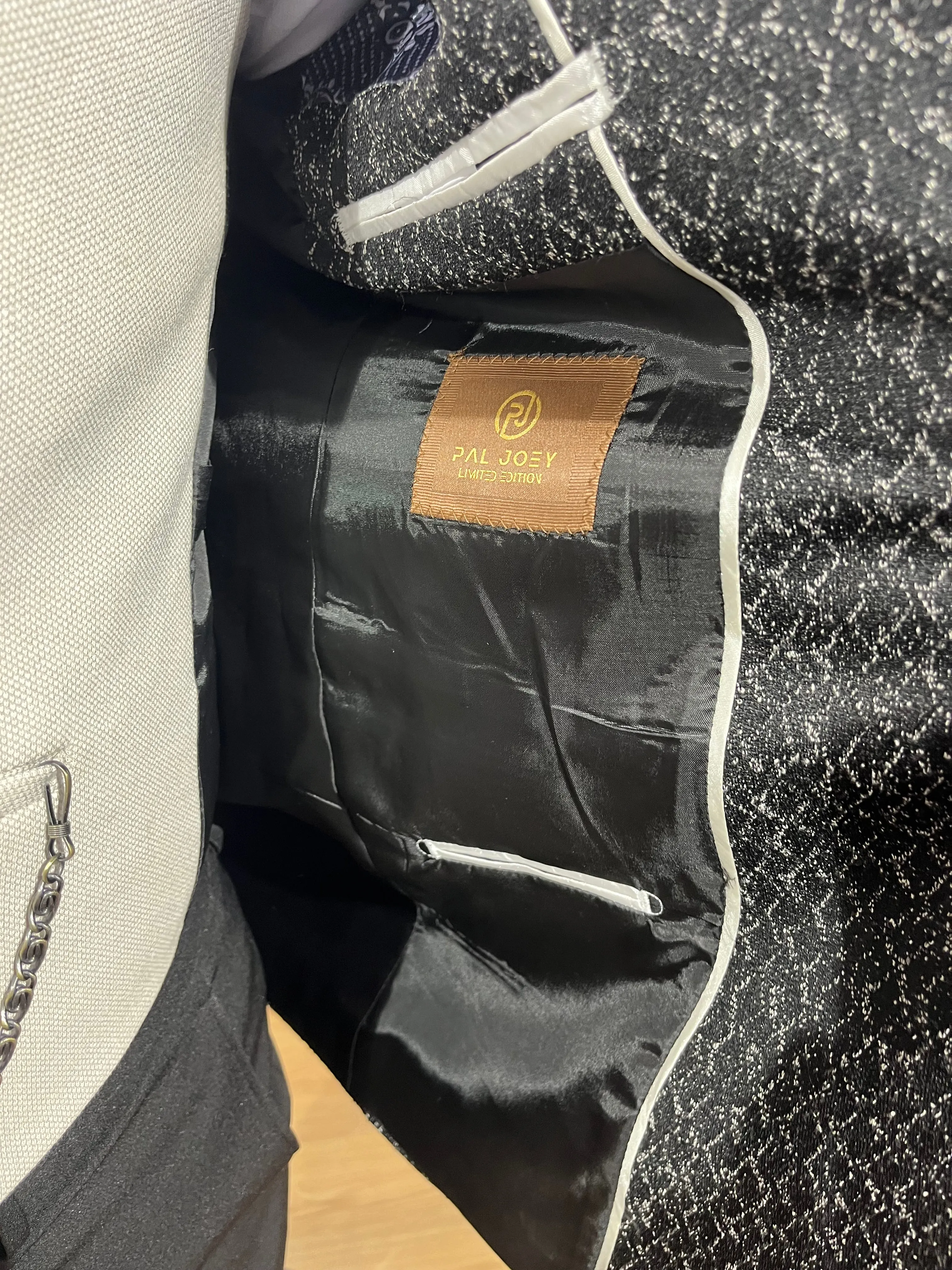 Dobey - Black/Light Beige 3 Piece Suit