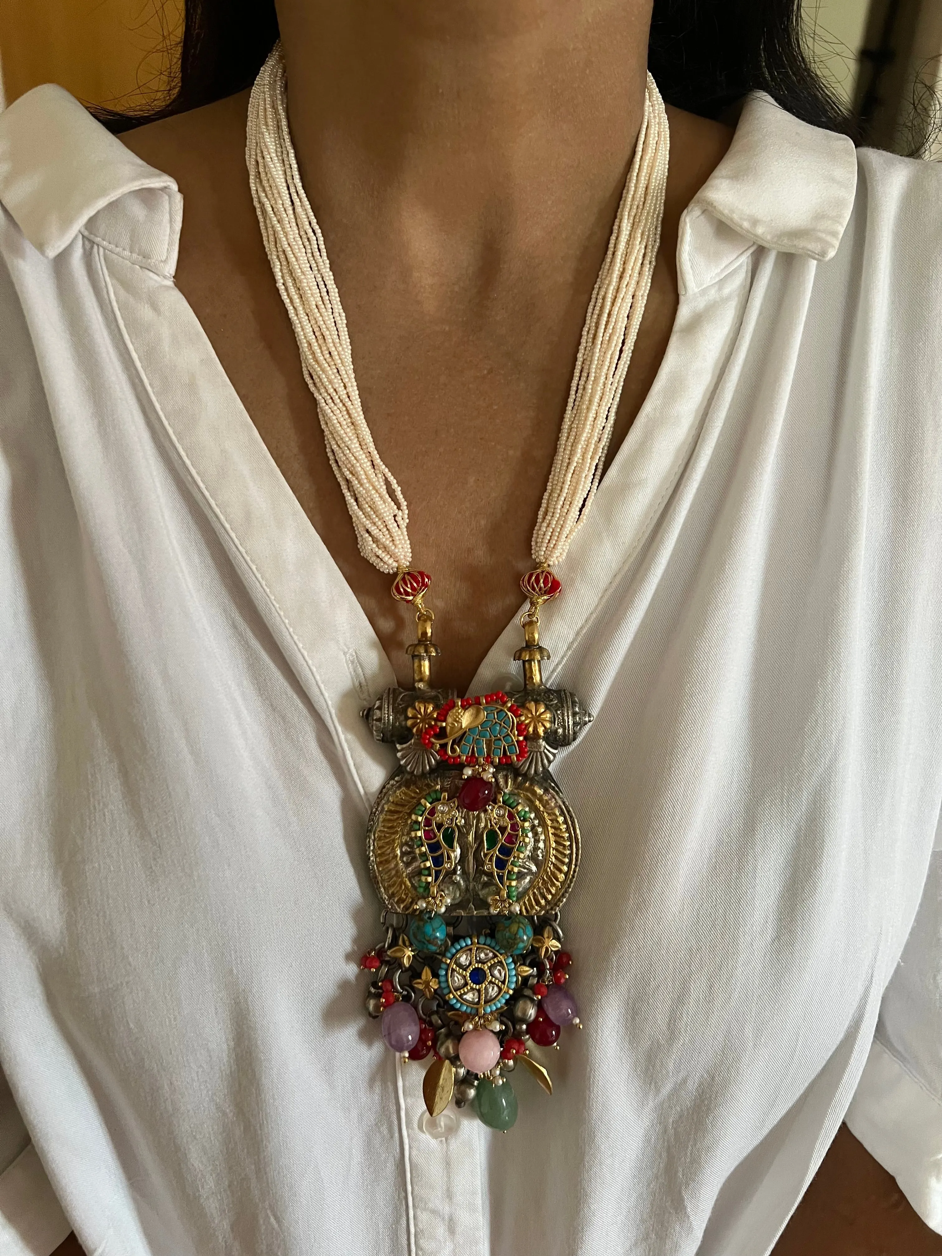 Exquisite Pendant Necklace Set - A Masterpiece of Elegance
