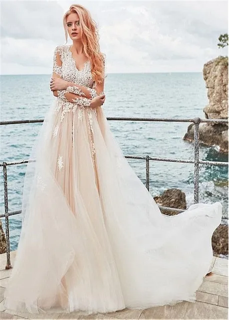 Exquisite Tulle V-neck A-line Wedding Dress With Lace Appliques Elegant Tulle Long Skirt