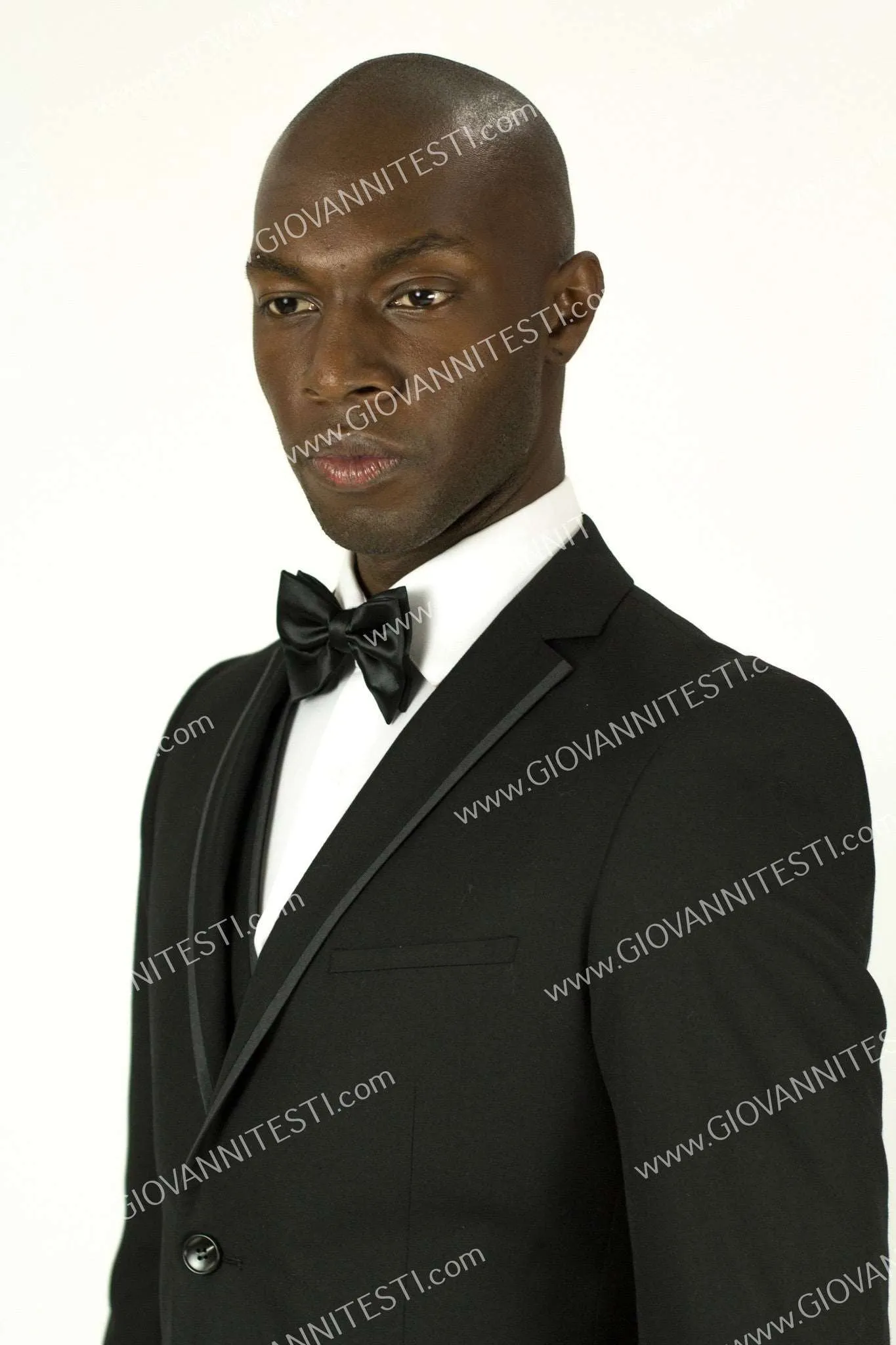 Fabio Fabrinni 2 Button 3 Piece Black Slim Fit Suit FF2NAV-1230 BLACK