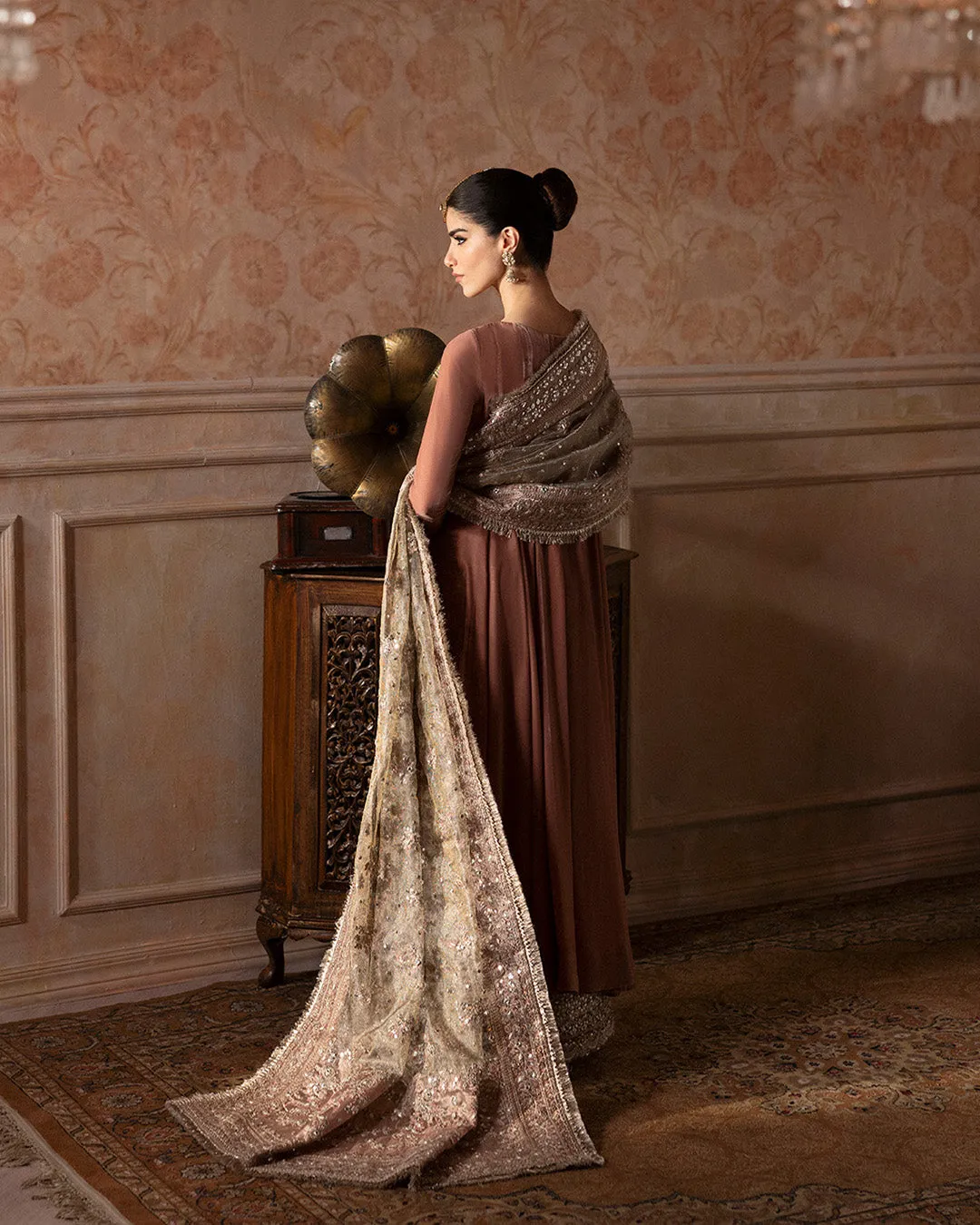 Faiza Saqlain | ISMENE | AVERNA