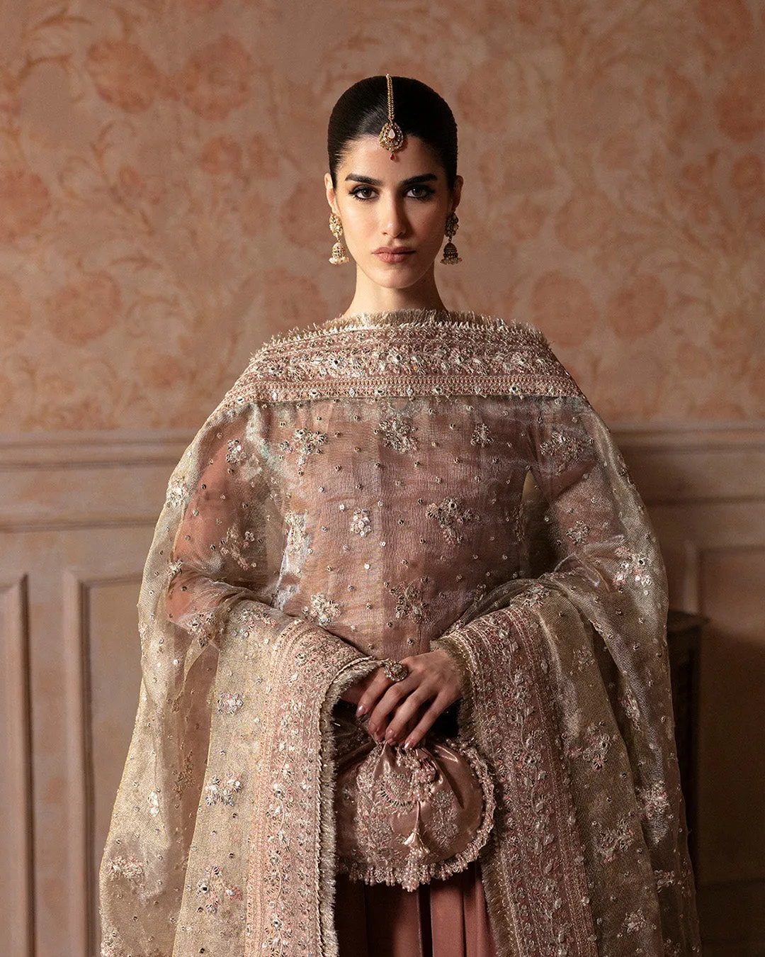 Faiza Saqlain | ISMENE | AVERNA