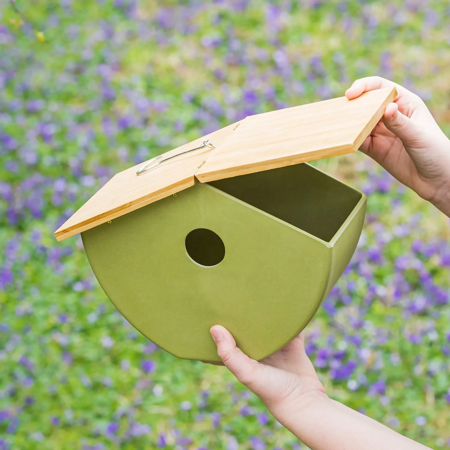 Full Circle Eco Conscious Hanging Bird House,2bh664