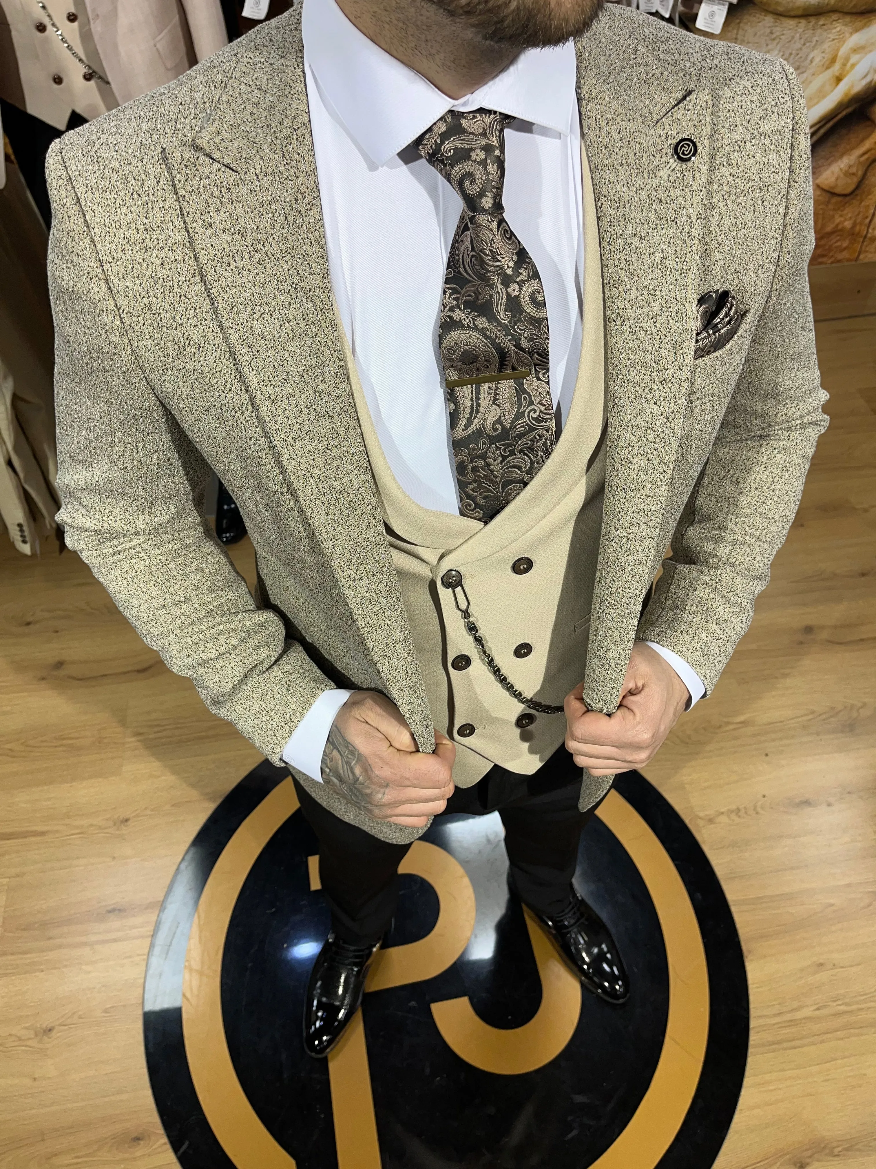 Humphries - Beige/Cream 3 Piece Suit