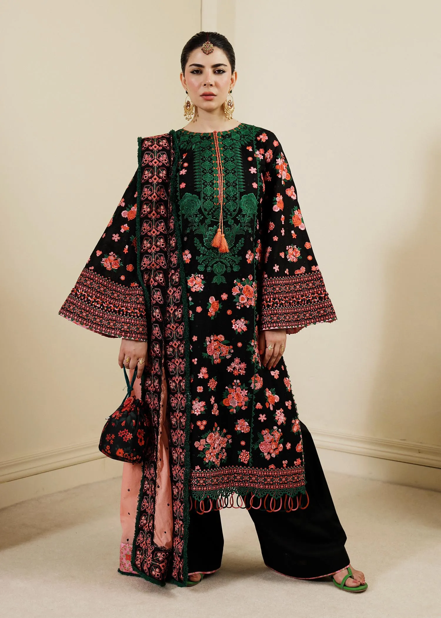 HUSSAIN REHAR | Factory No.21 | Noir
