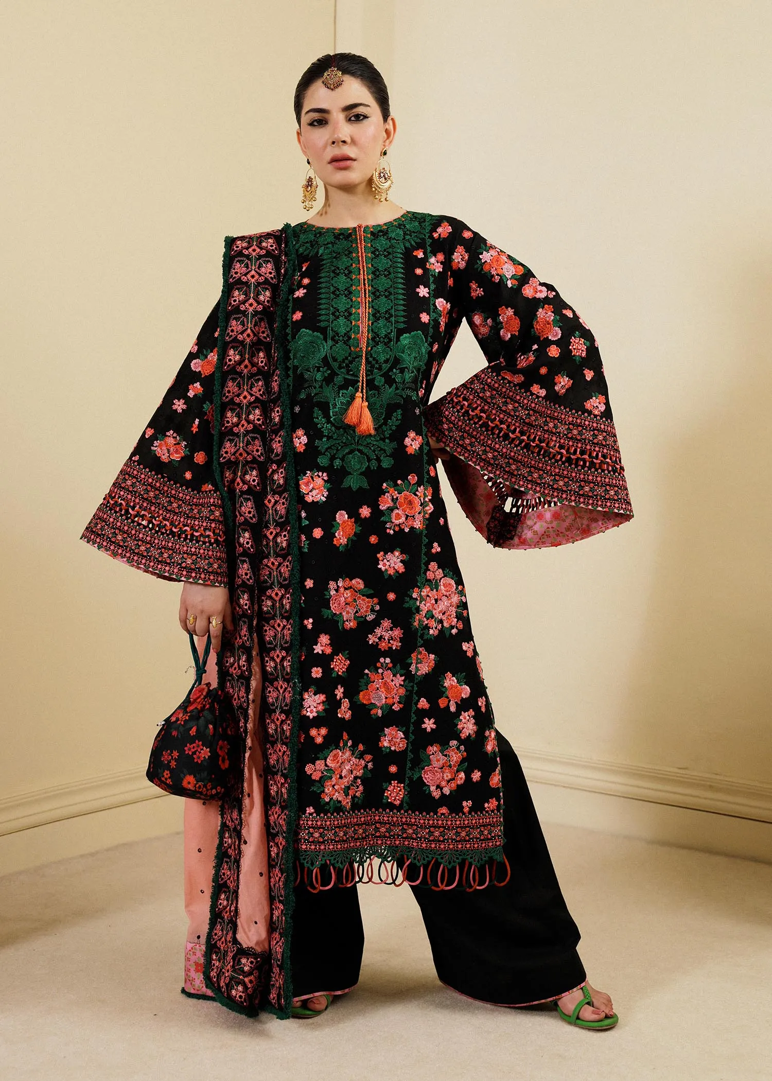 HUSSAIN REHAR | Factory No.21 | Noir