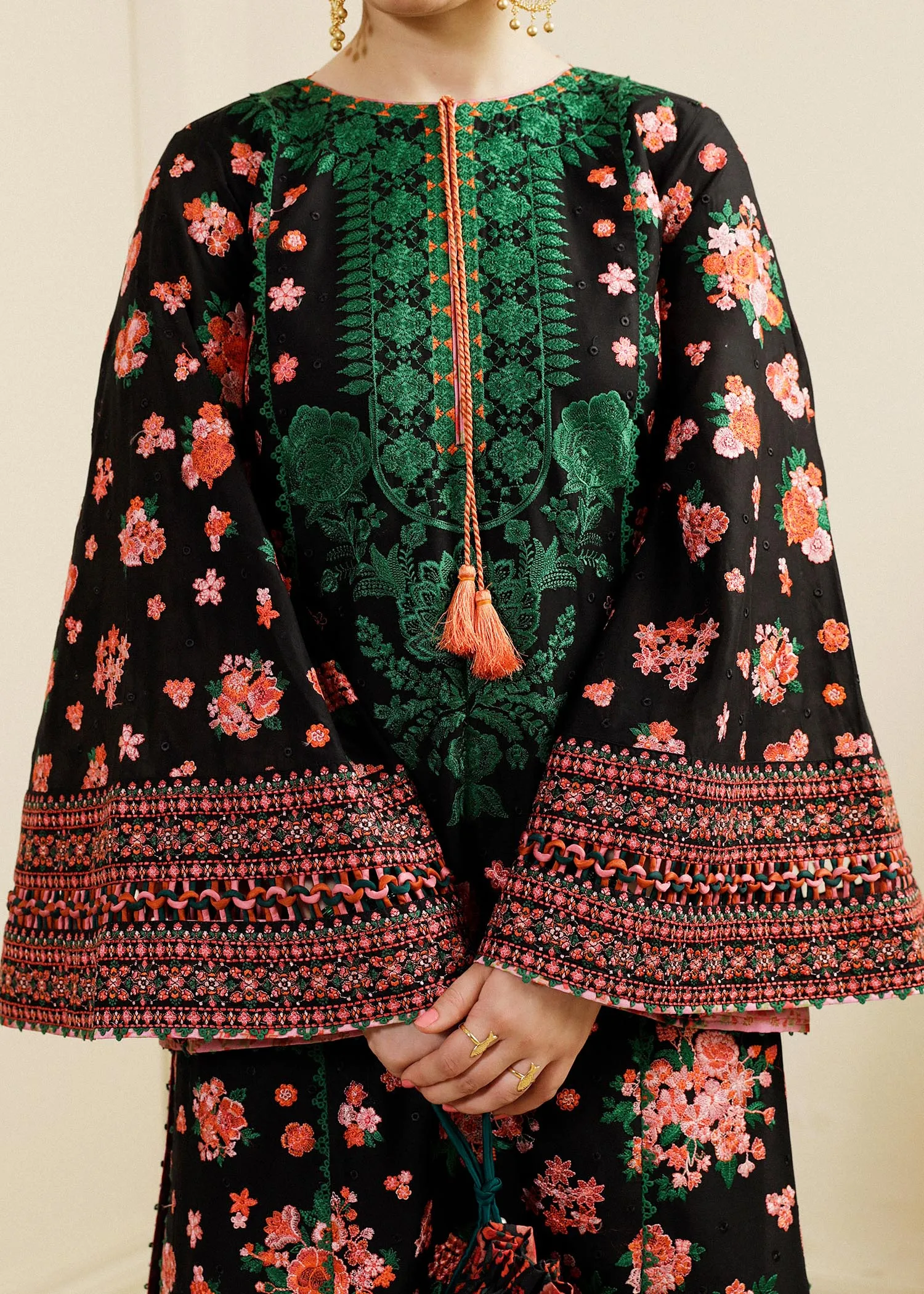 HUSSAIN REHAR | Factory No.21 | Noir