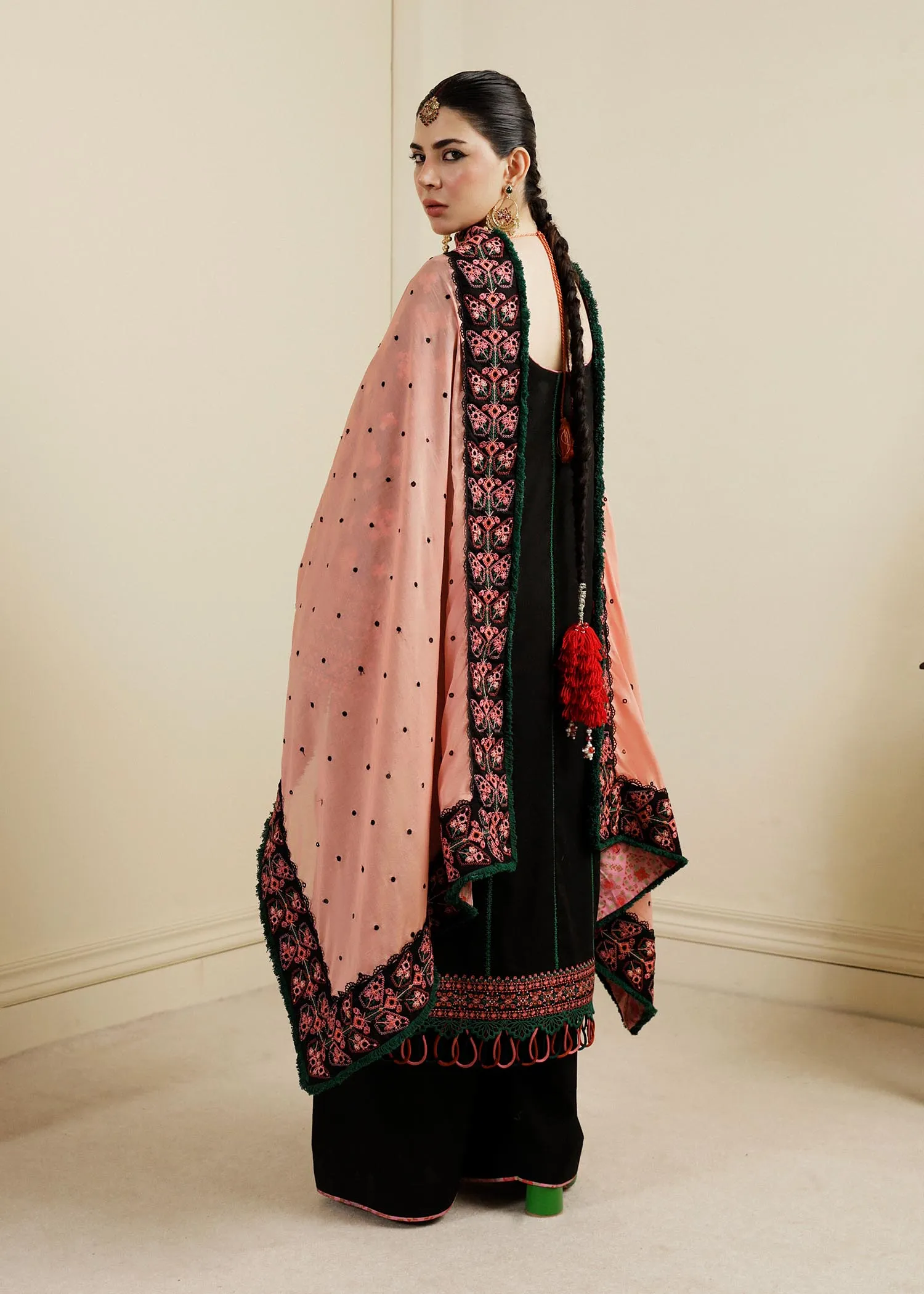 HUSSAIN REHAR | Factory No.21 | Noir