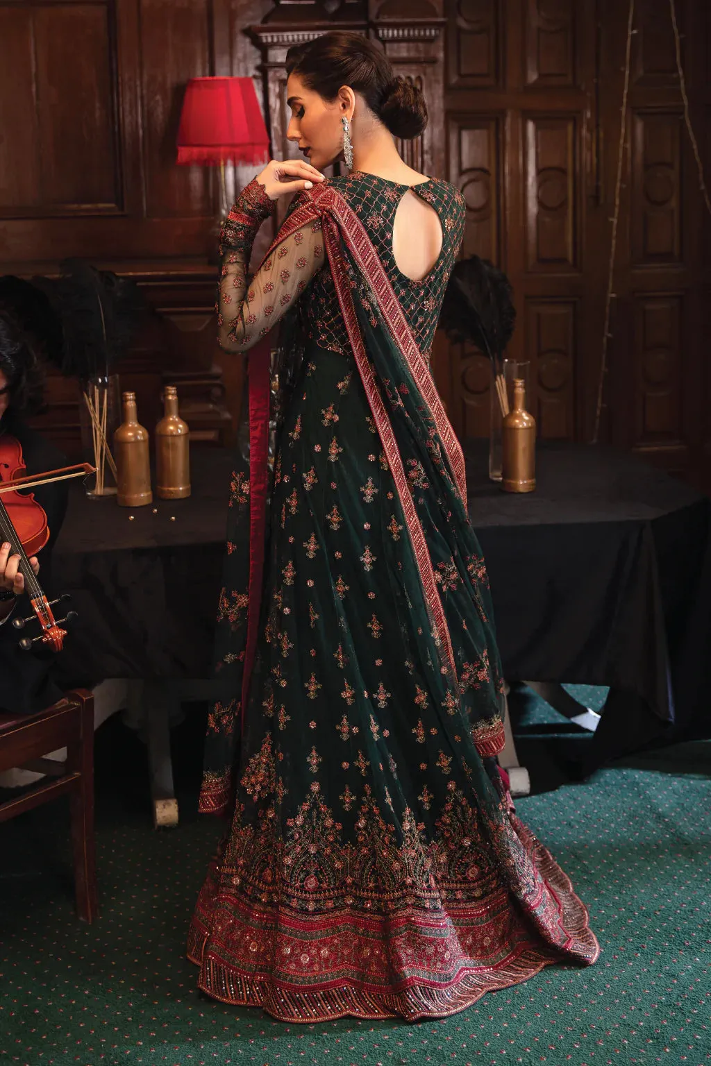 IZNIK | La'Royale Luxury Edit Collection 2022 | IRC-08 Espoir
