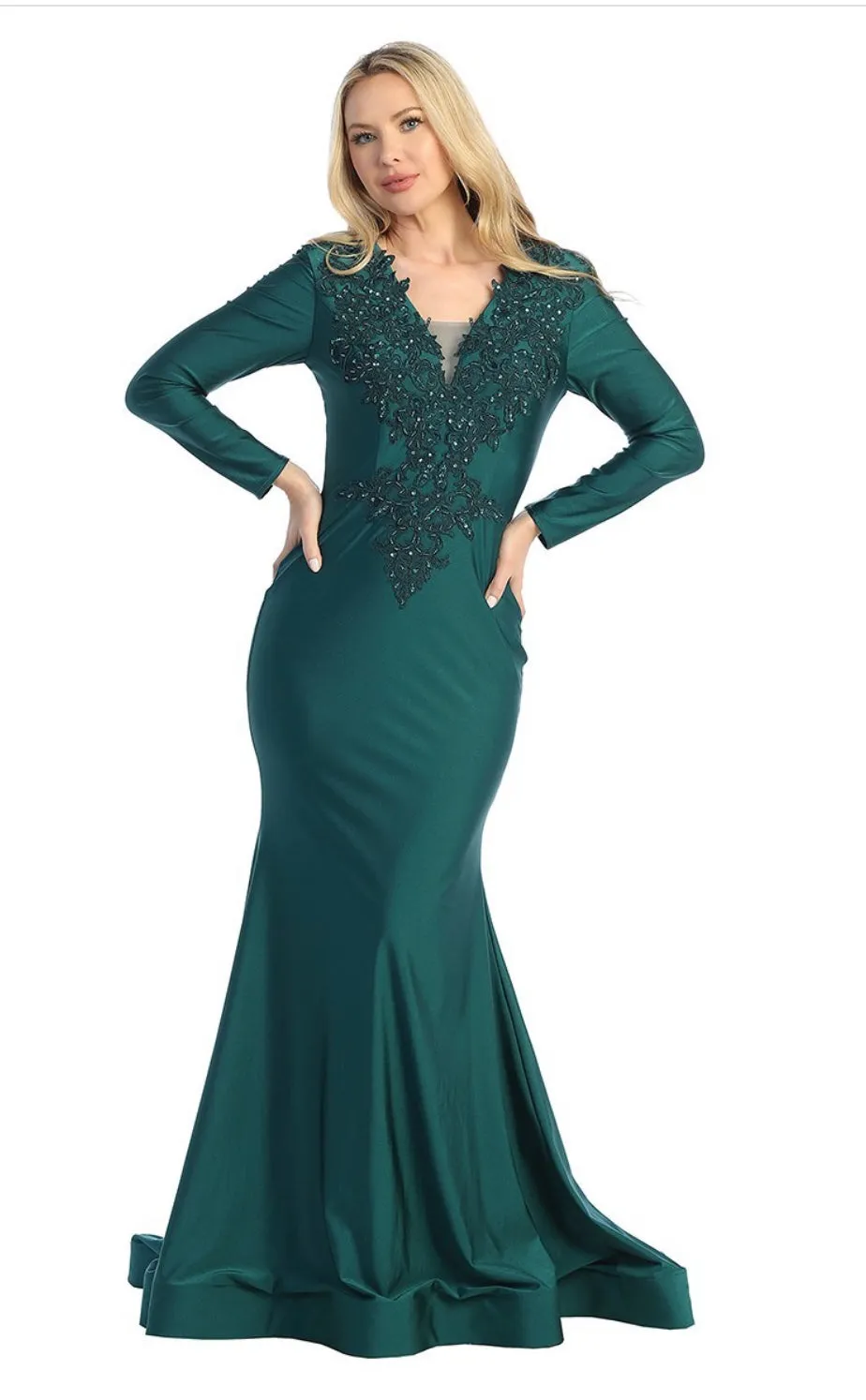 Let’s Evening Gowns 7783L
