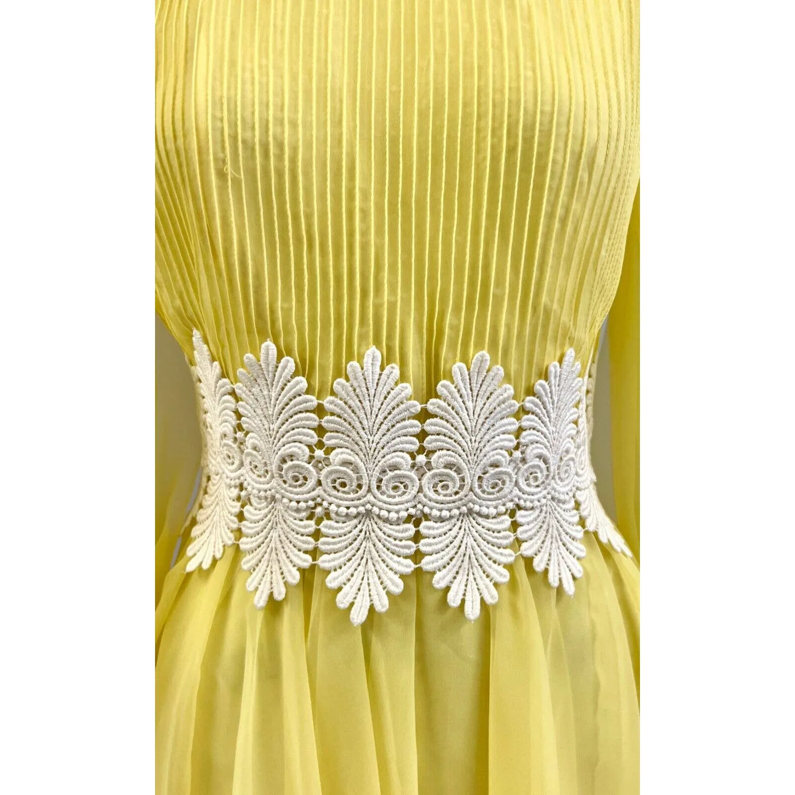 Mod 60s VTG Yellow Chiffon Cocktail Filmy Swirl dress Lace Trim Sz 6/S Union Made