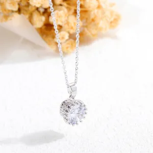 Necklace Clavicle Chain Exquisite Micro-inlaid Zircon Pendant