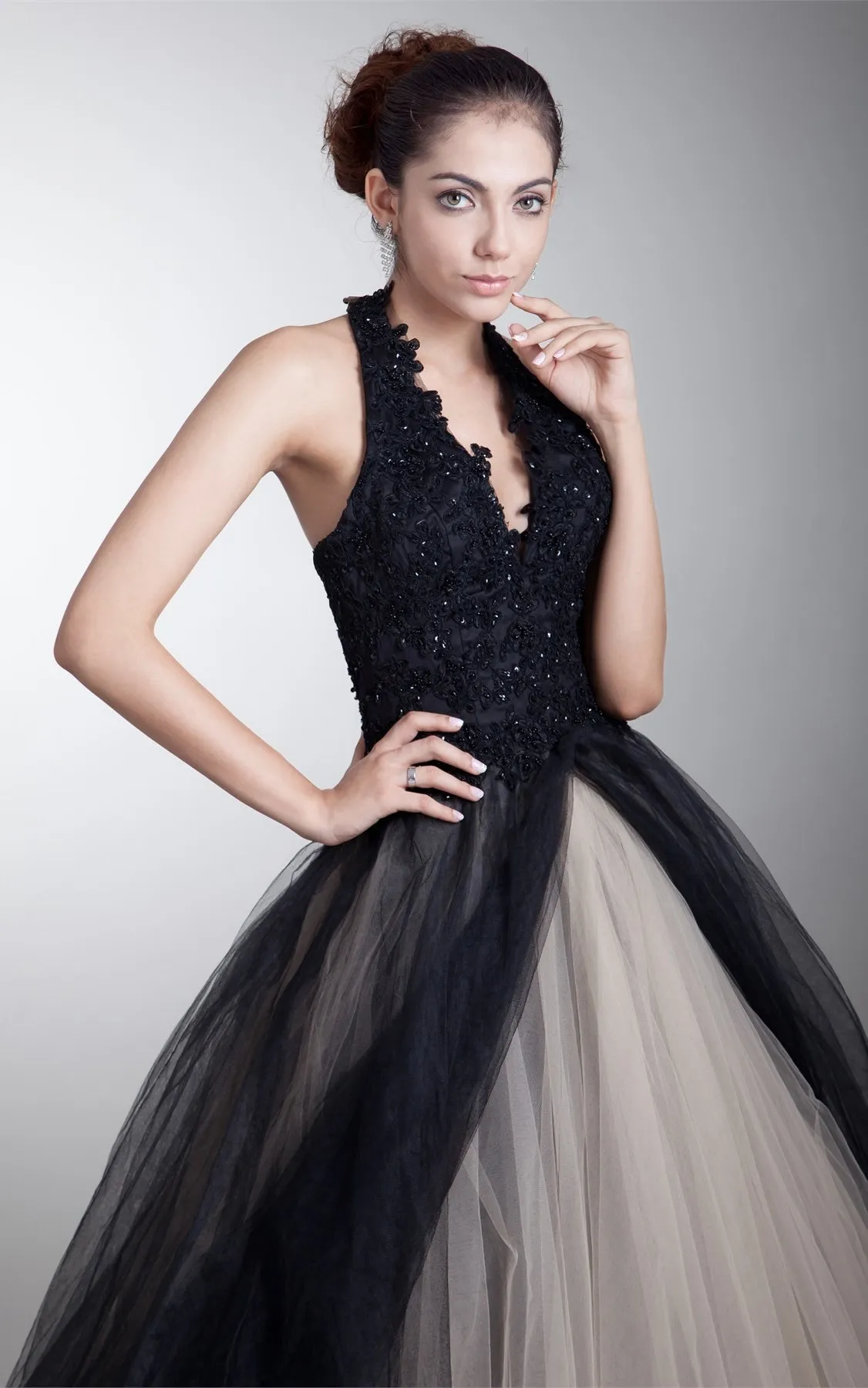 Noble Sleeveless Halter Ball Gown Beaded Special Occasion Dresses-GC_707501