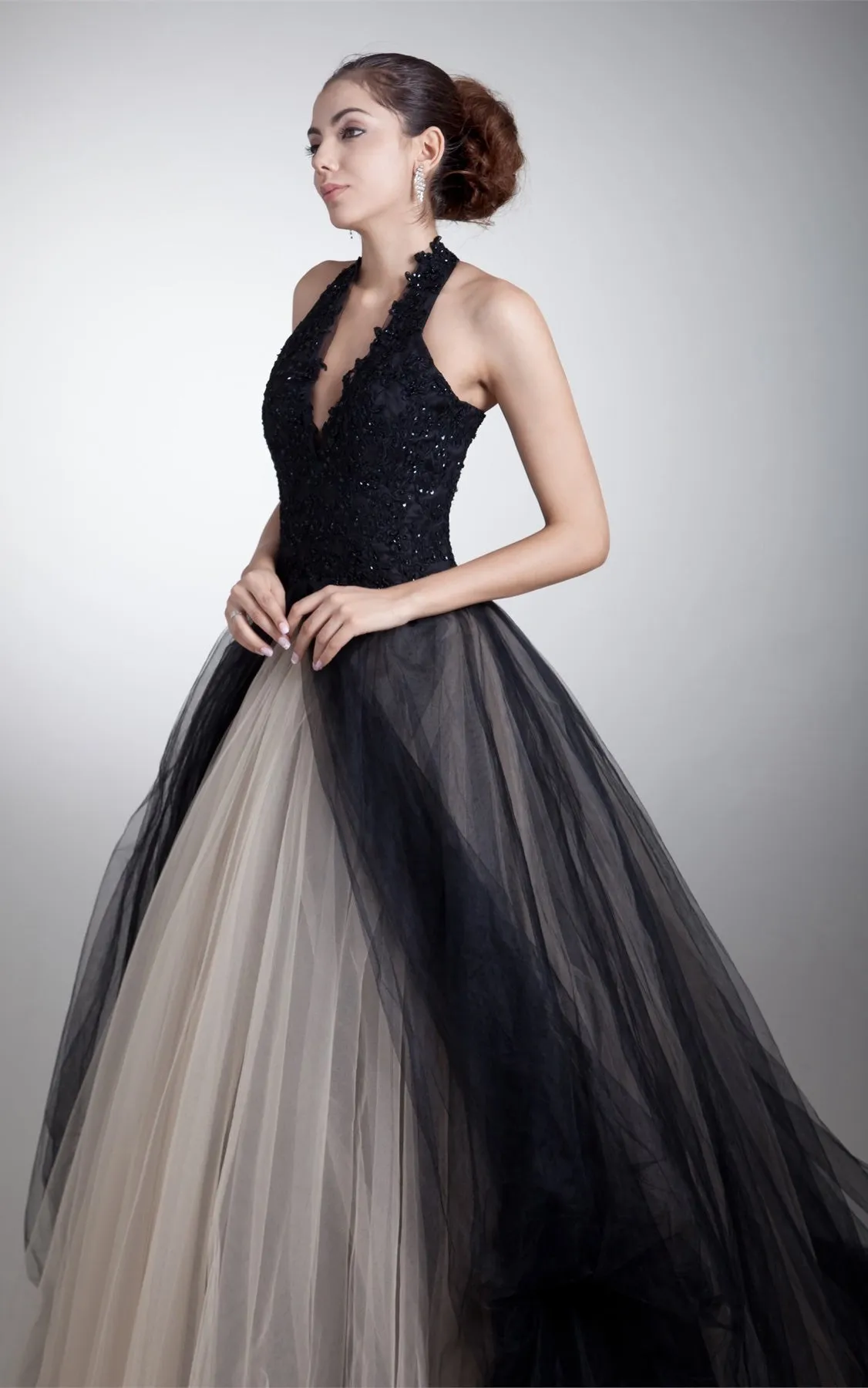 Noble Sleeveless Halter Ball Gown Beaded Special Occasion Dresses-GC_707501
