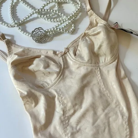 NWT Vintage Body Shapewear by Subtract Slim Bodysuit 34B Beige