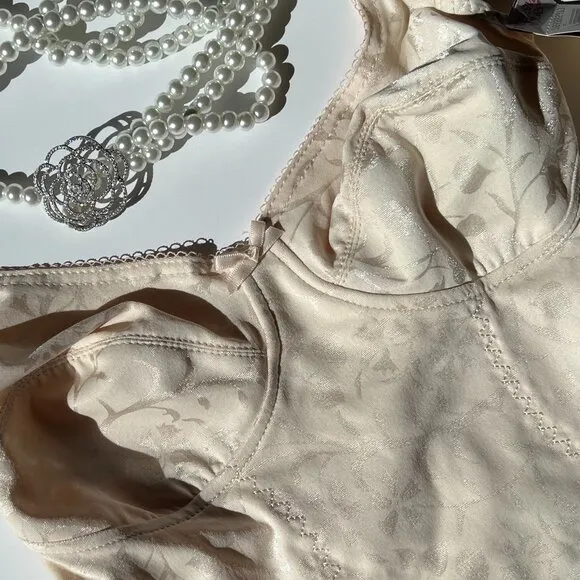 NWT Vintage Body Shapewear by Subtract Slim Bodysuit 34B Beige