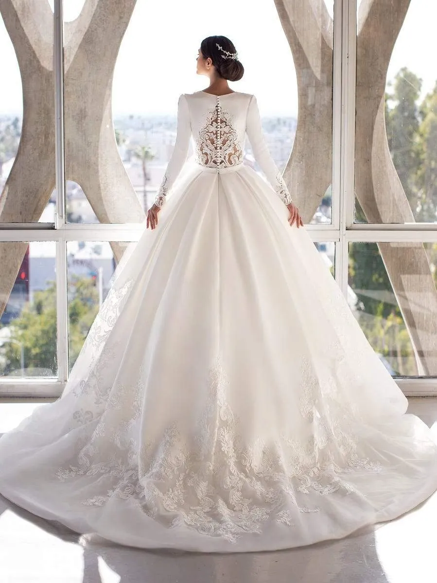 Pronovias: Brown