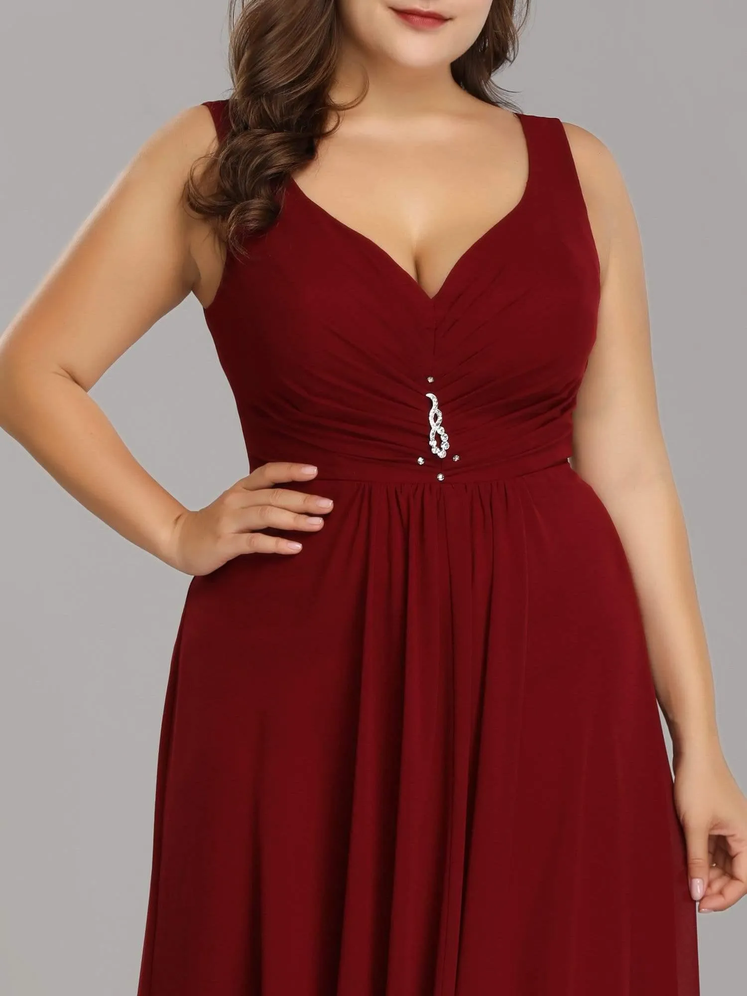 Robes de Soirée Grande Taille Chiffon à Col en V Haut Bas pour La Fête(Vente finale)