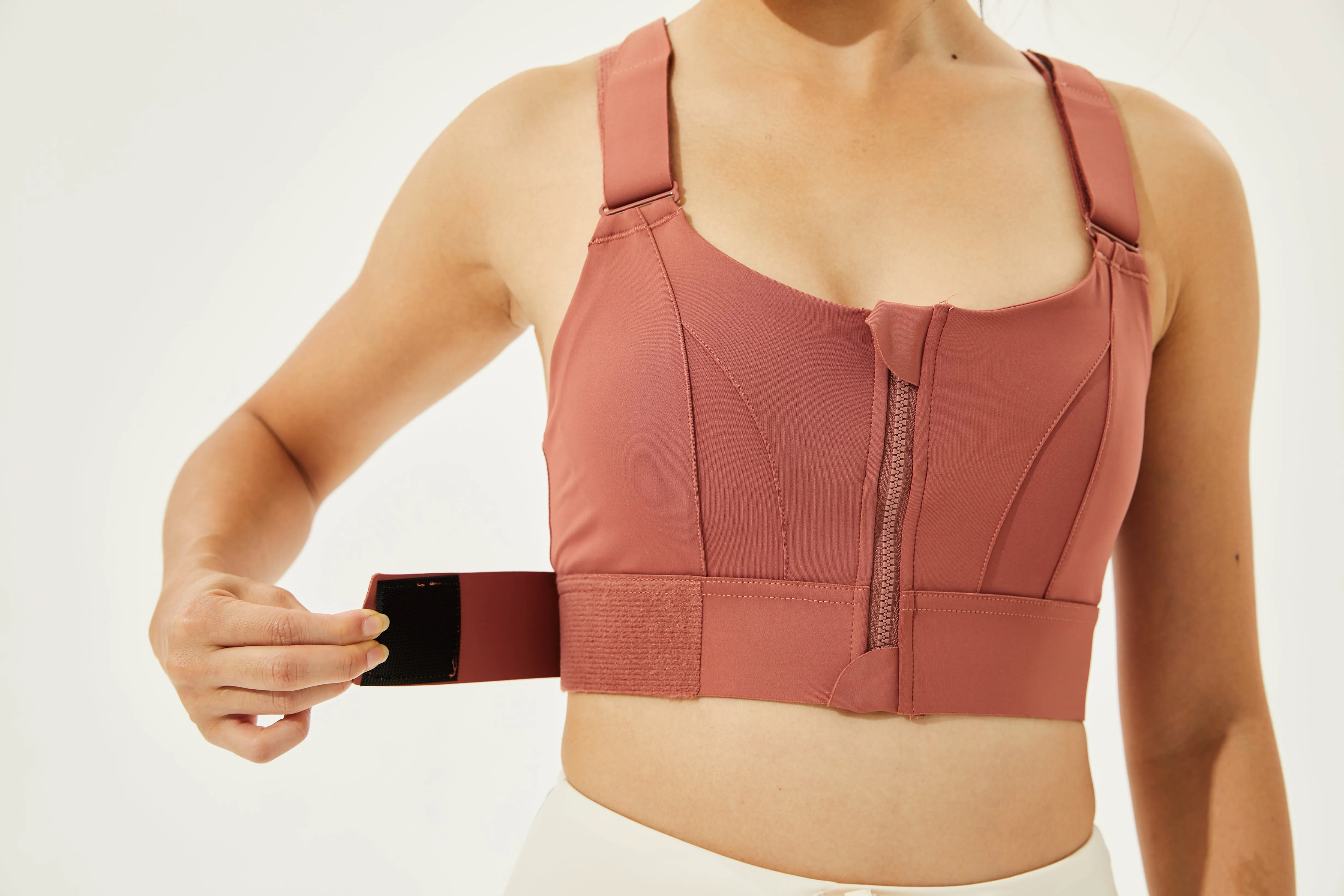 Tangs Display - High Intensity Fully Adjustable PowerFlex Sports Bra with Zip and Moulded Bra Cups (Up To 4XL)