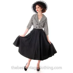 Vintage Freshy Circle  Skirt 1950s Polished Textured Cotton 27-30 Waist