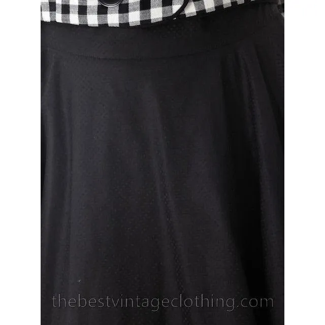 Vintage Freshy Circle  Skirt 1950s Polished Textured Cotton 27-30 Waist