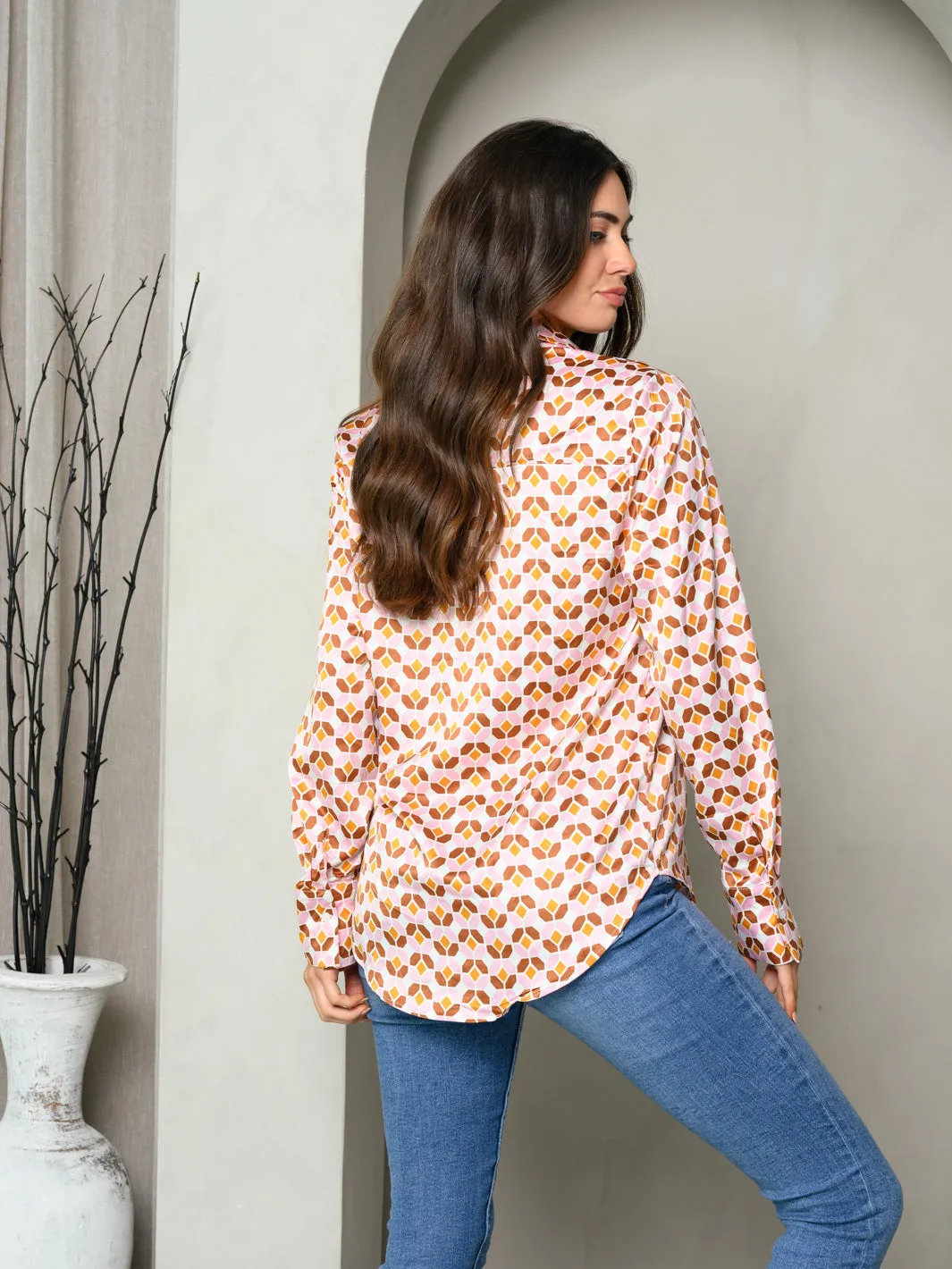 WOMEN'S LONG SLEEVE MULTI PRINT BUTTON UP SATIN COLLAR TOP