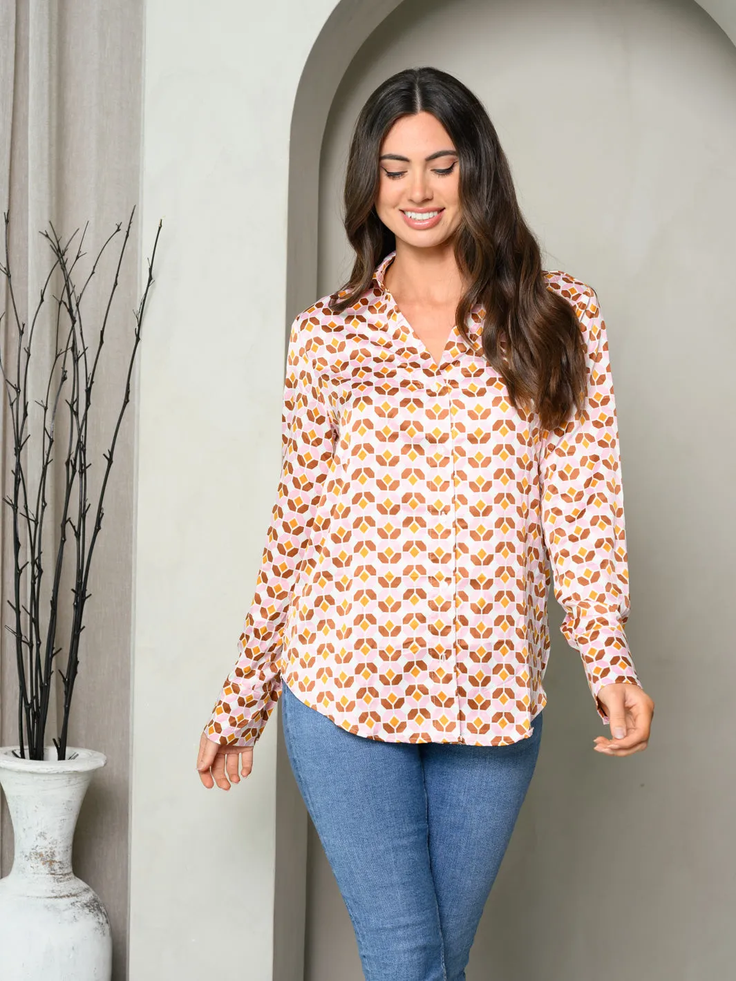 WOMEN'S LONG SLEEVE MULTI PRINT BUTTON UP SATIN COLLAR TOP